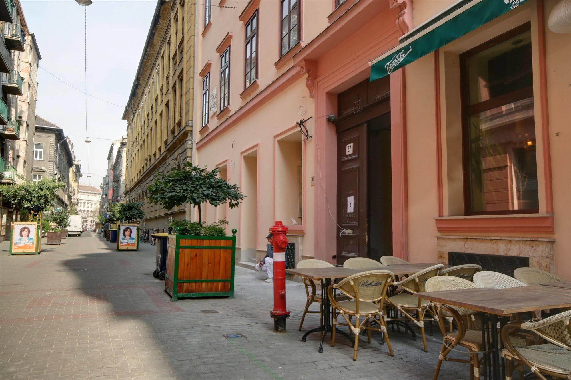 Opera Guesthouse Budapest Exteriör bild