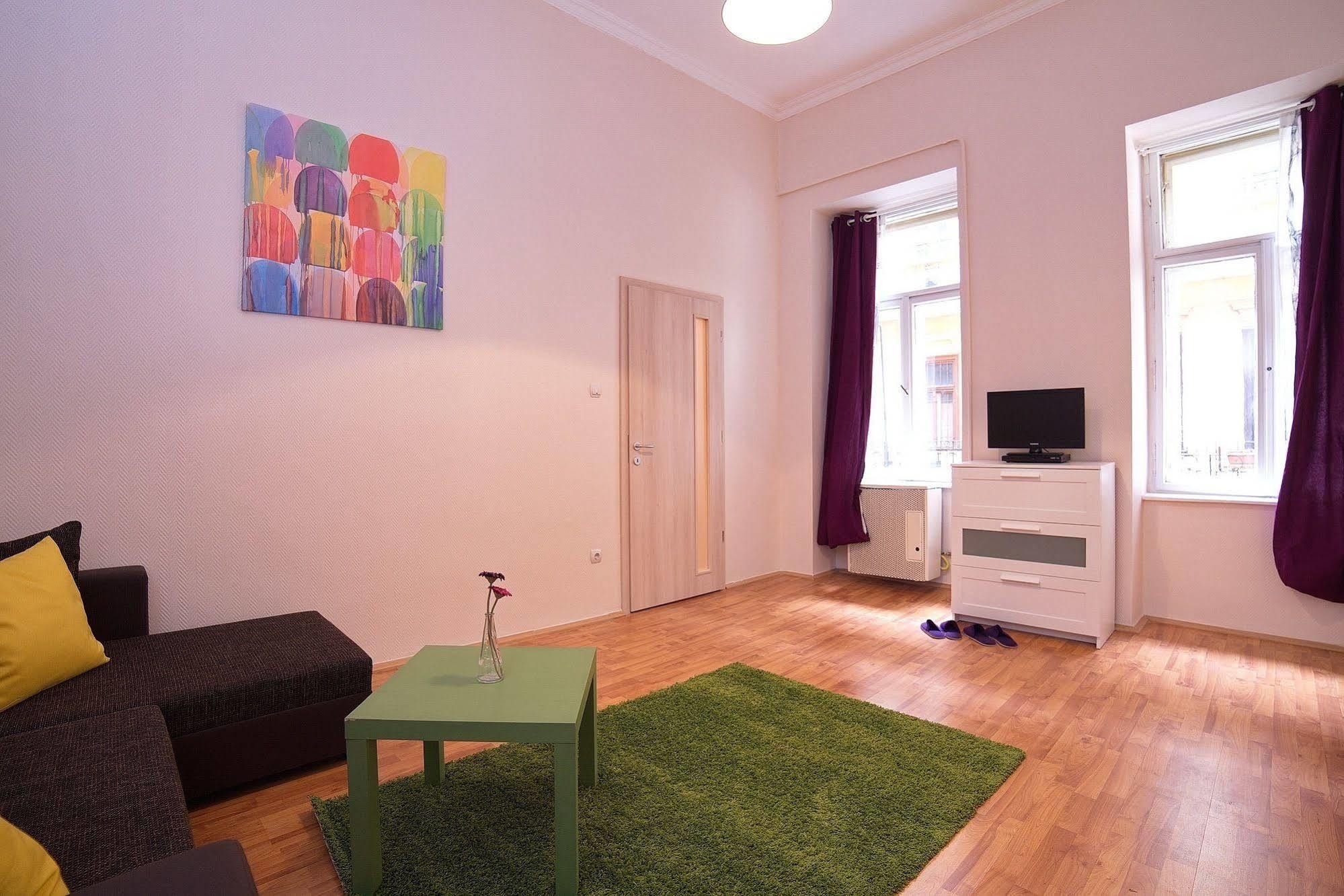 Opera Guesthouse Budapest Exteriör bild