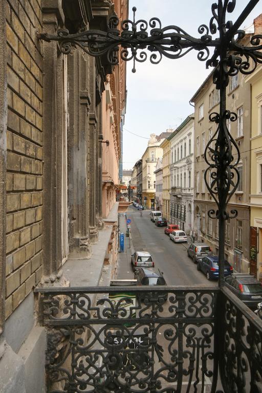 Opera Guesthouse Budapest Exteriör bild